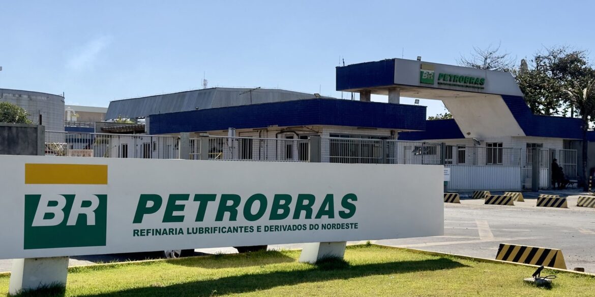 petrobras-tem-lucro-liquido-de-r$-26-bilhoes-no-segundo-trimestre