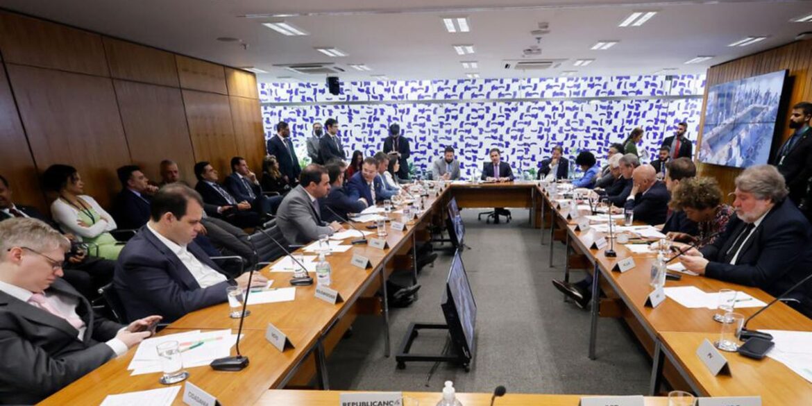 camara-apresenta-texto-sobre-adultizacao-infantil-nas-redes-em-30-dias