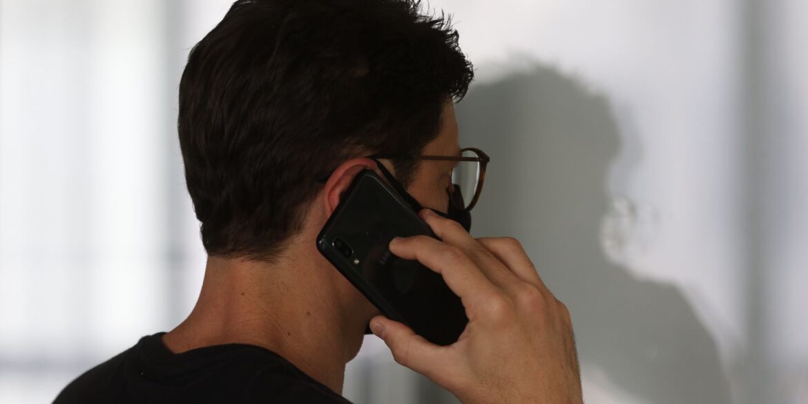 procons-e-idec-criticam-anatel-por-revogar-obrigatoriedade-do-0303