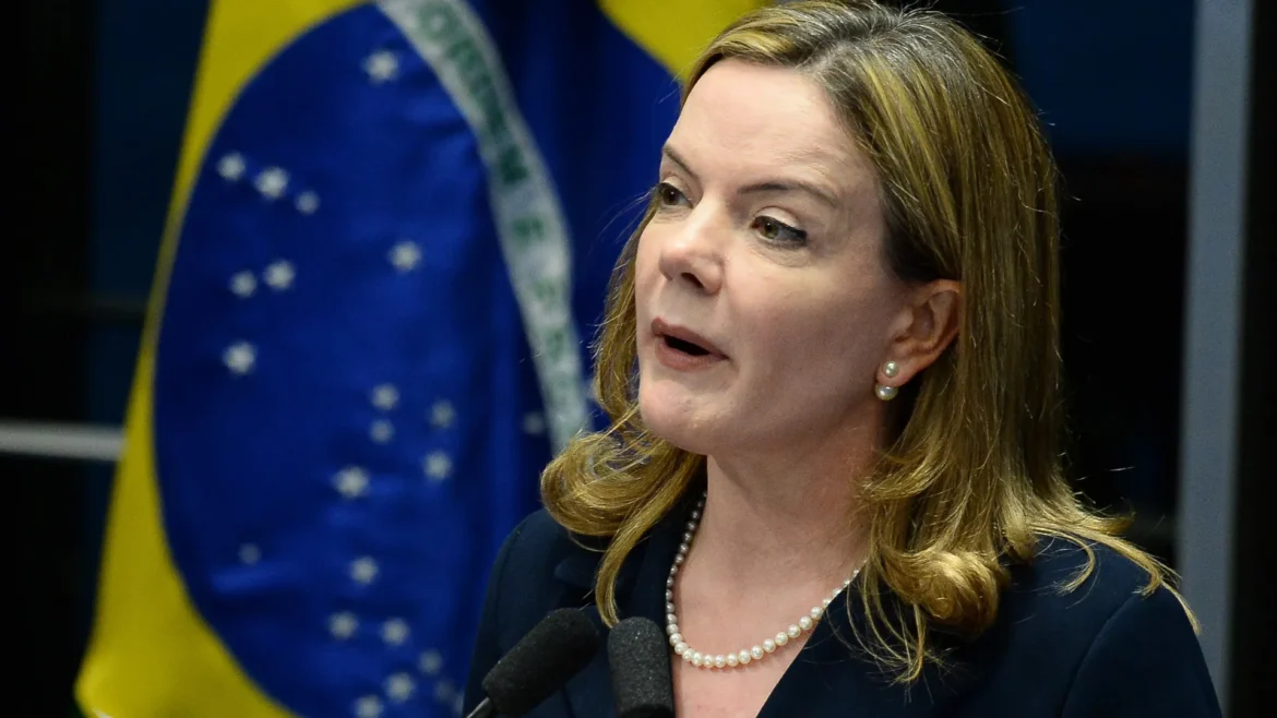 gleisi-pede-empenho-de-ministros-para-evitar-avanco-de-anistia-no-congresso