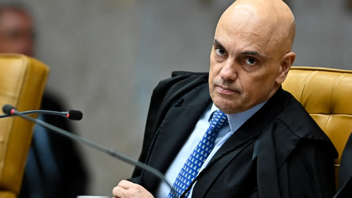 'bolsonaro-instigou-milhares-de-pessoas-contra-o-stf',-diz-moraes