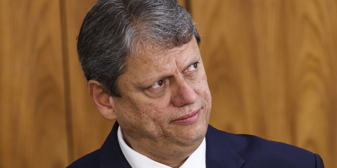 moraes-pede-parecer-da-pgr-sobre-pedido-para-investigar-tarcisio