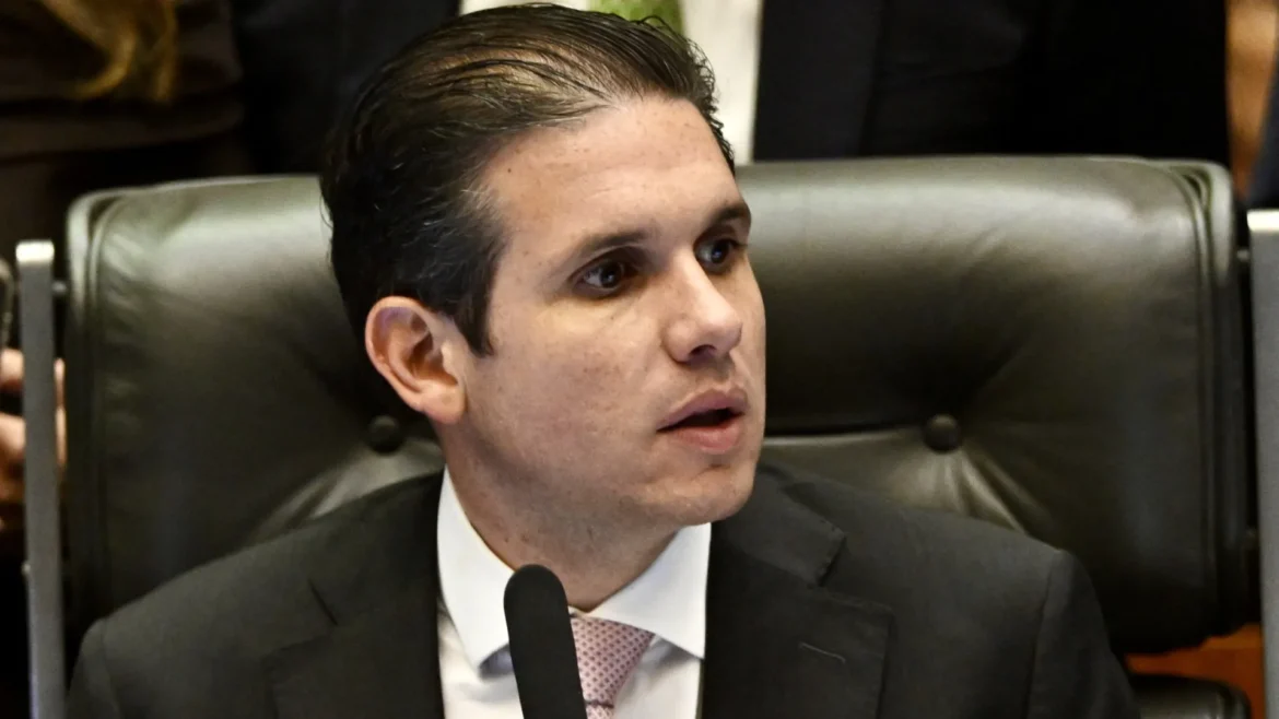 pt-diz-que-vai-a-justica-contra-manobra-do-centrao-e-e-ironizado-por-presidente-da-camara