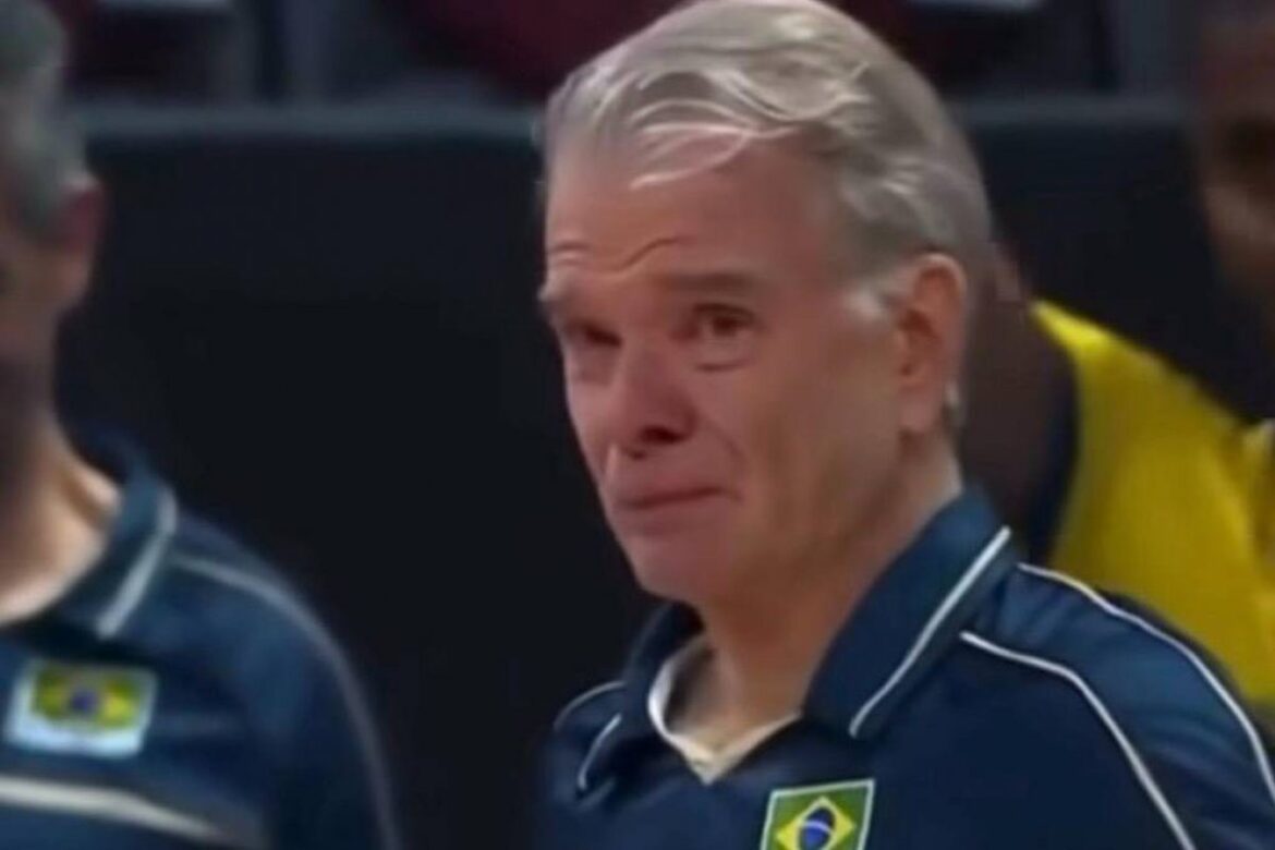 video:-bernadinho-chora-apos-perder-a-mae-durante-jogo-do-brasil-nas-filipinas