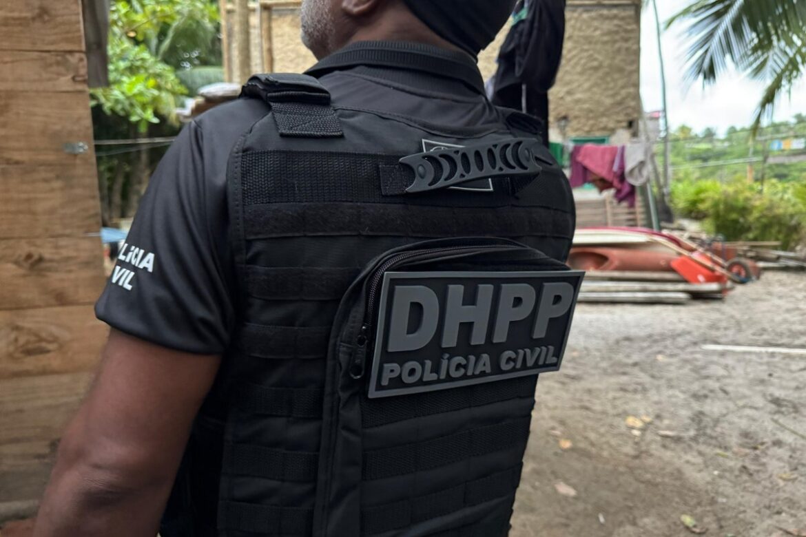 homem-e-preso-suspeito-de-envolvimento-em-homicidio-na-rm-de-salvador