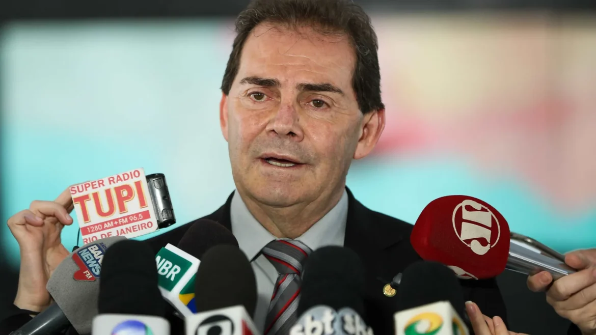 pl-ataca-paulinho,-aecio-e-temer-em-reuniao