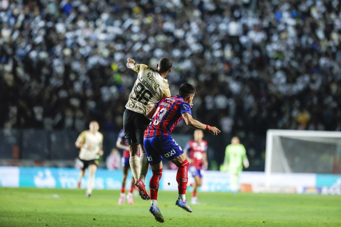com-um-a-menos,-bahia-perde-para-o-vasco-e-segue-distante-do-g-4
