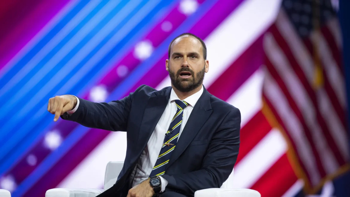 eduardo-bolsonaro-semeia-bases-para-2026-e-projeta-bolsonarismo-mais-ideologico