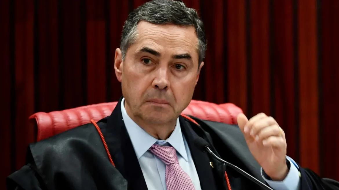 gestao-barroso-teve-conflito-com-bolsonarismo-e-termina-com-condenacoes-da-trama-golpista