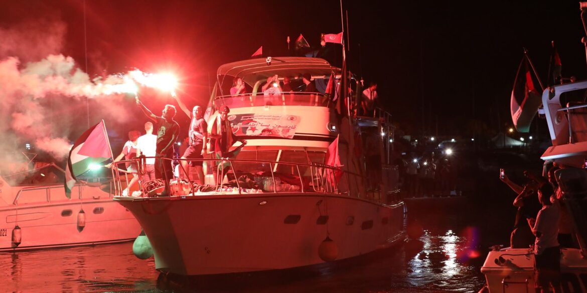 flotilha global-sumud:-ultima-embarcacao-e-capturada-por-israel