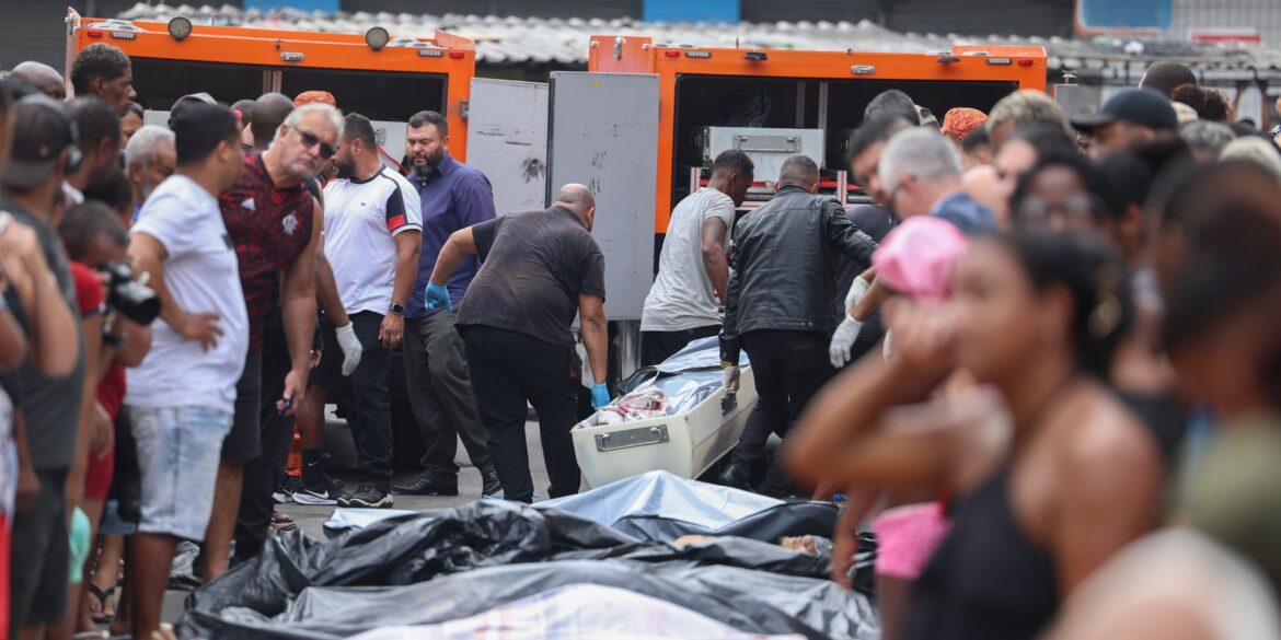 moradores-retiram-cerca-de-50-corpos-em-area-de-mata-apos-operacao