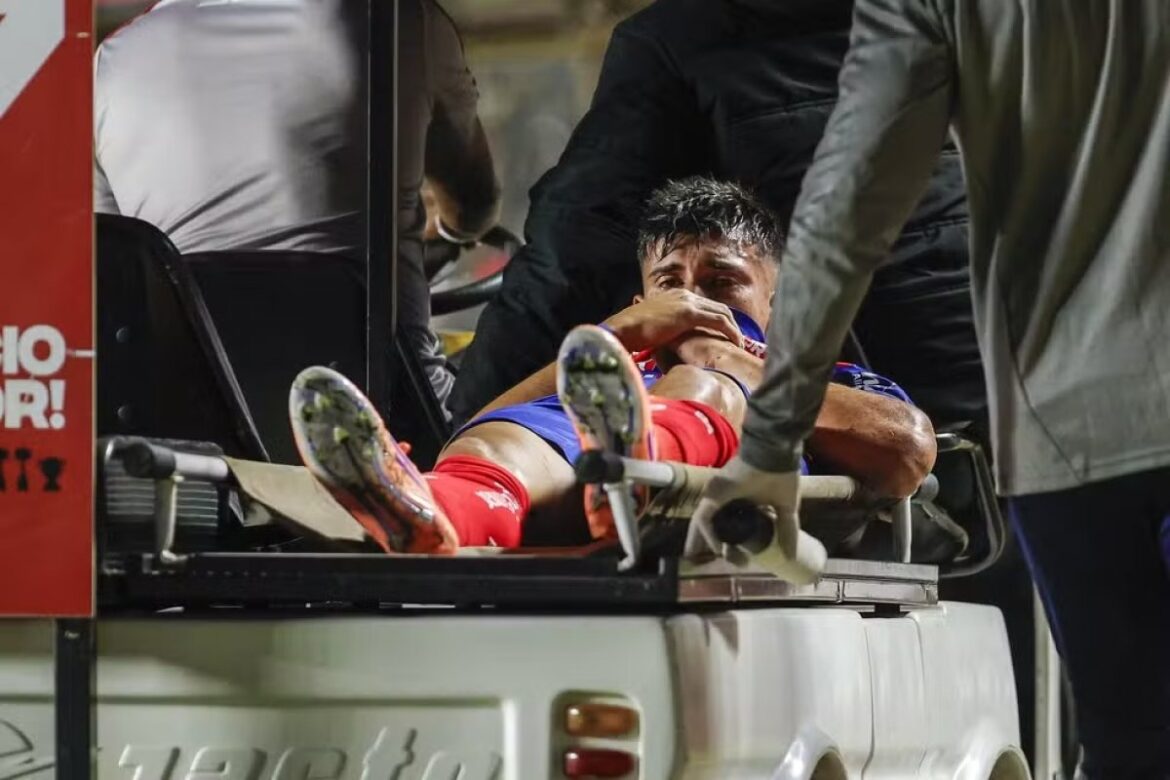 apos-lesao,-sanabria-so-volta-a-jogar-pelo-bahia-em-2026;-gilberto-volta-antes