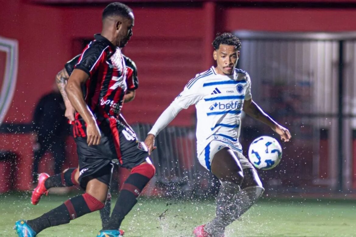 precisando-quebrar-longo-tabu,-vitoria-tenta-surpreender-cruzeiro-no-mineirao-para-seguir-luta-contra-degola