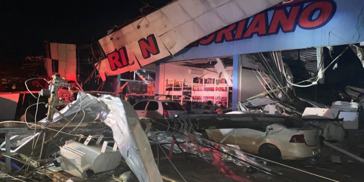 parana-registrou-tres-tornados-com-ventos-de-ate-330-km/h