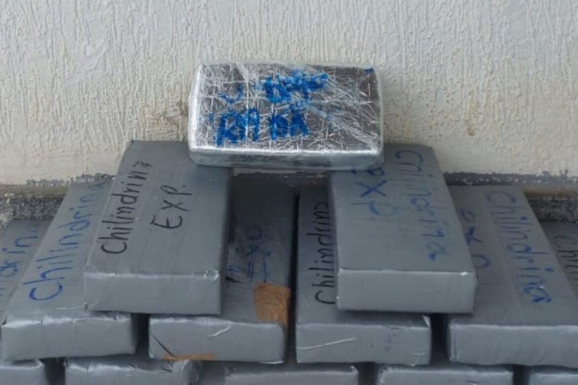 pm-apreende-mala-com-drogas-em-onibus-interestadual-na-bahia 