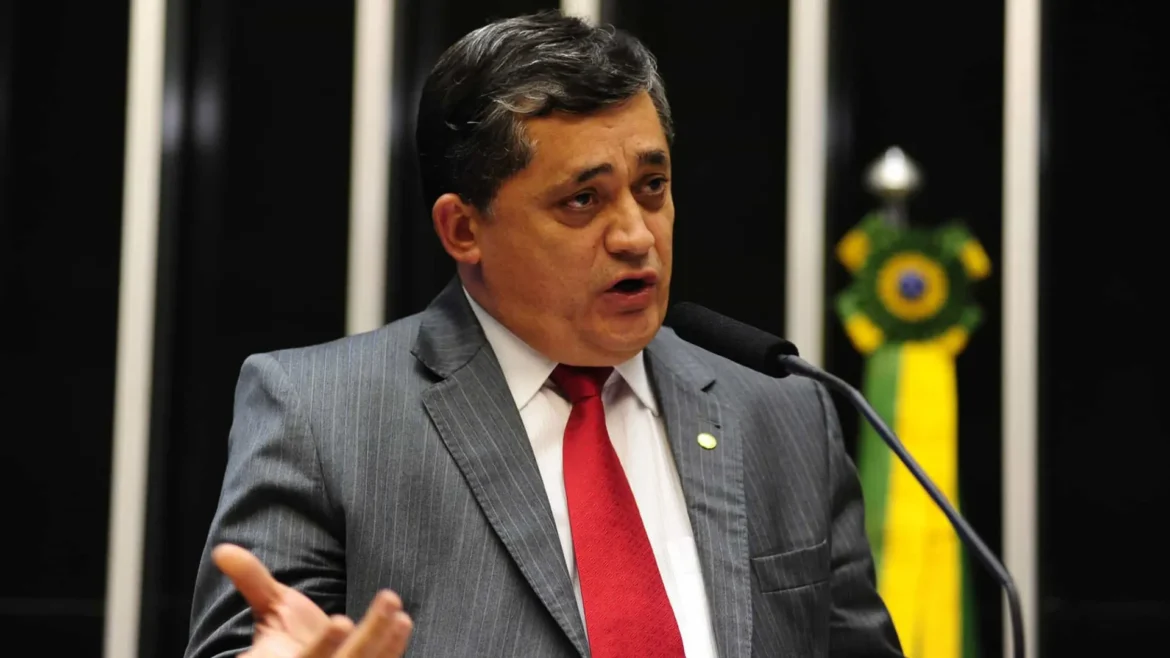 rompimento-entre-motta-e-lindbergh-nao-e-crise-com-governo,-diz-lider