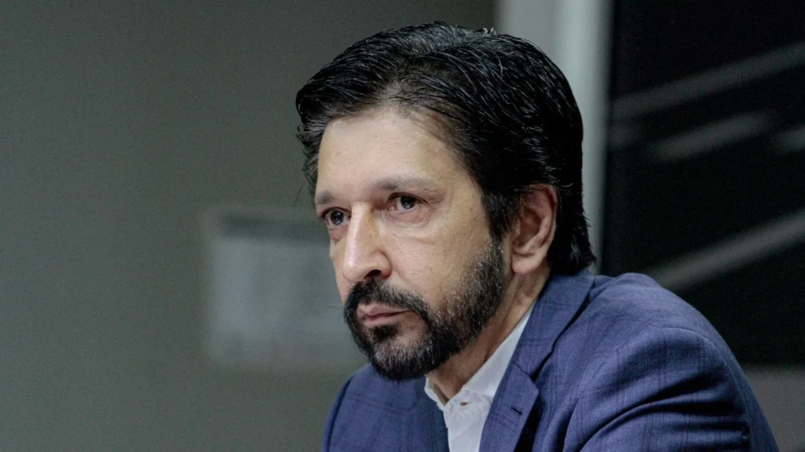 apos-defender-bolsonaro,-nunes-diz-que-e-'dificil-entender'-rompimento-da-tornozeleira