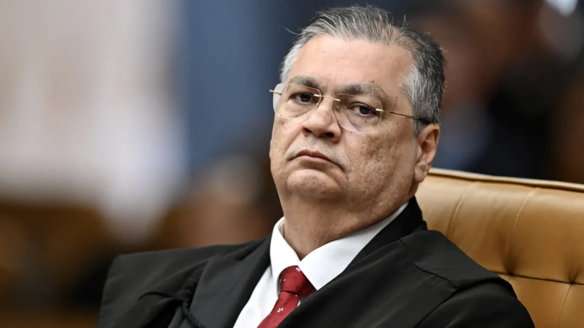 dino-diz-nao-falar-sobre-indicacao-de-messias-ao-stf-por-ser-tema-'politicamente-controverso'
