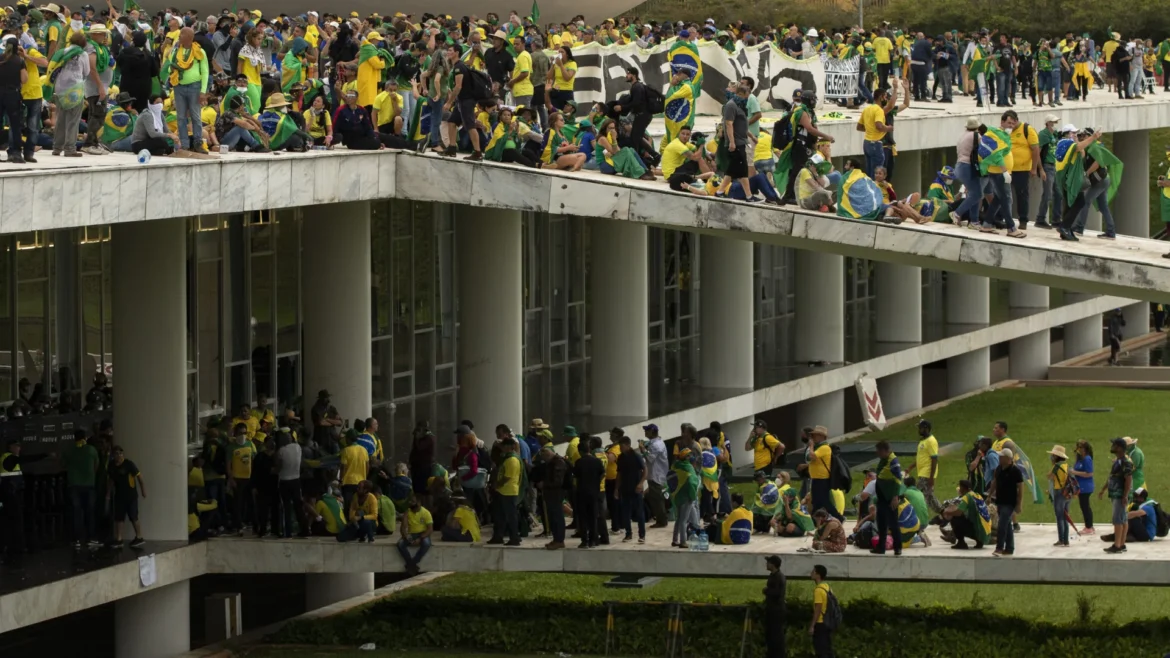 argentina-decide-ate-semana-que-vem-se-extradita-5-brasileiros-foragidos-do-8/1