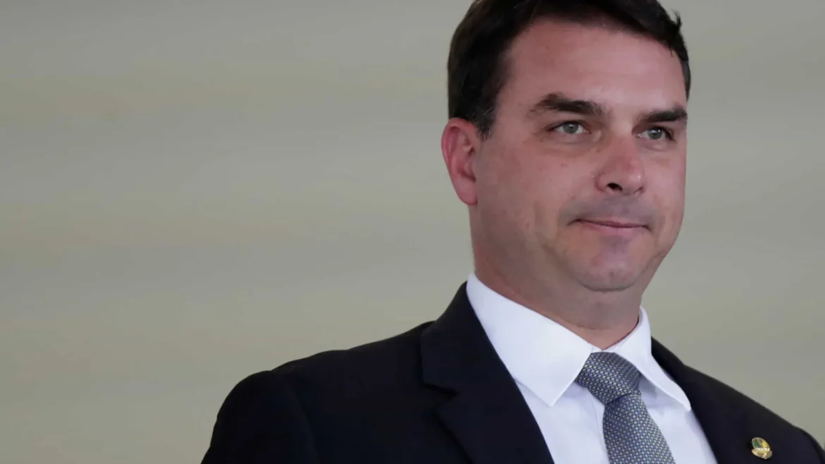 bolsonaro-escolho-flavio-como-candidato-a-presidencia-para-2026
