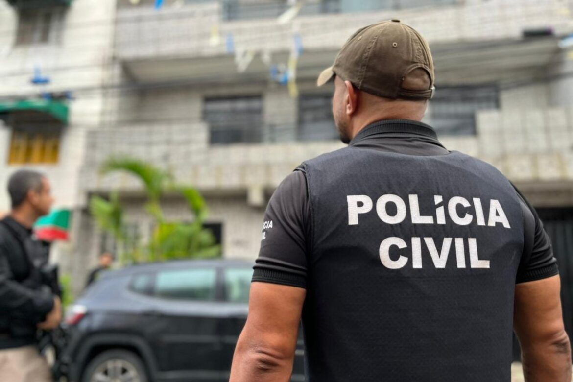 pc-apreende-armas-de-homem-que-ameacava-ex-companheira-em-luis-eduardo-magalhaes