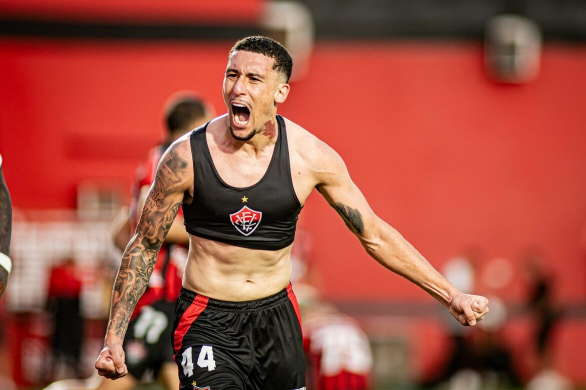 video:-serie-a!-vitoria-vence-sao-paulo-no-barradao-e-se-garante-na-elite-do-campeonato-brasileiro;-confira-o-gol-do-leao