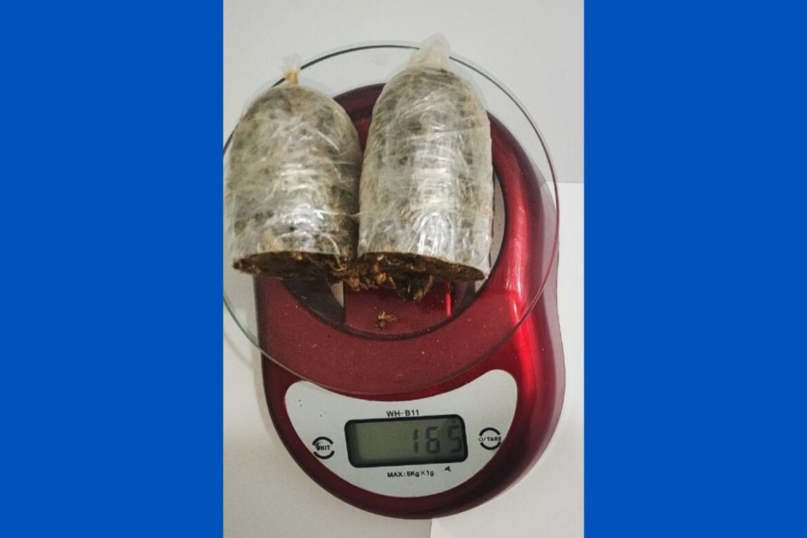 visitante-e-detida-por-tentar-entrar-com-drogas-no-conjunto-penal-de-eunapolis