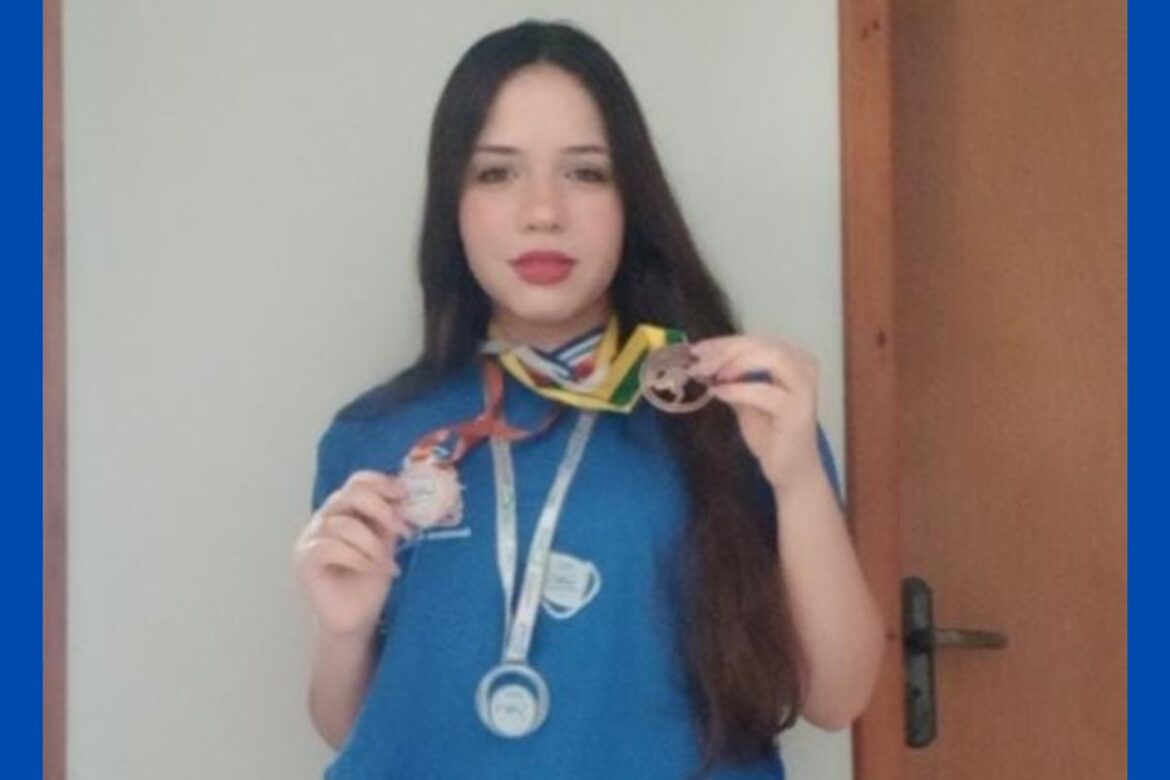 estudante-de-colegio-no-sudoeste-baiano-e-aprovada-em-13-universidades-no-brasil-e-eua