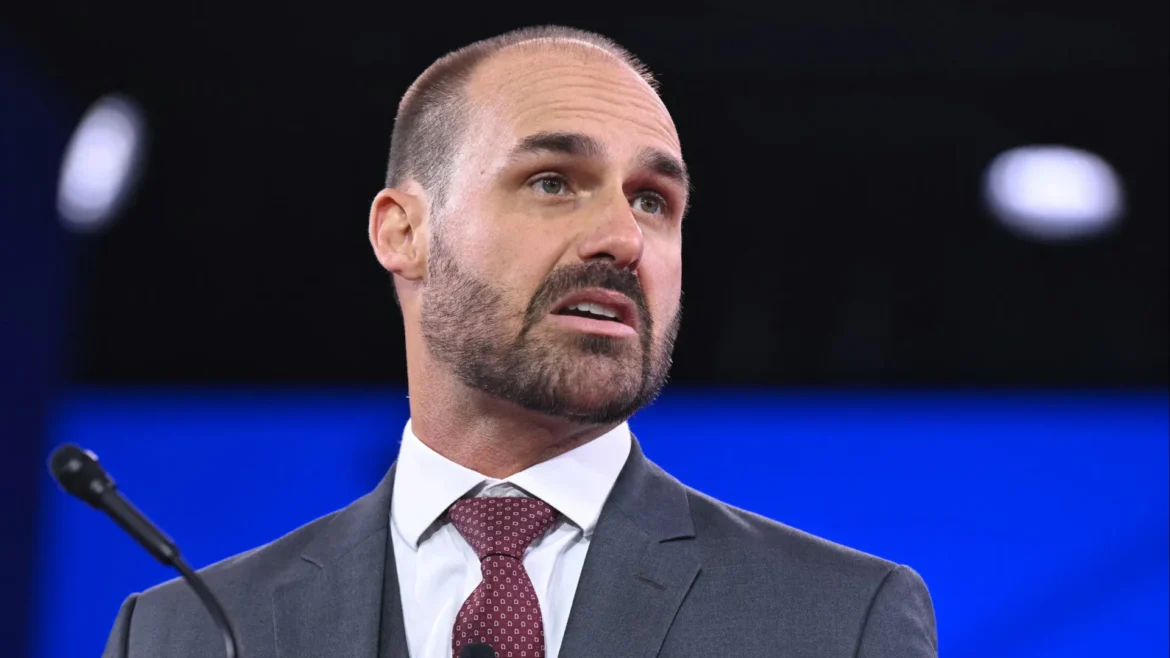 camara-cassa-mandatos-de-eduardo-bolsonaro-e-alexandre-ramagem