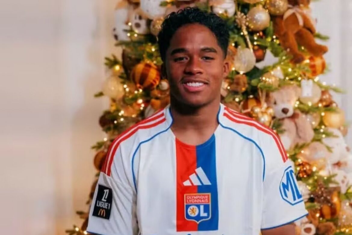 lyon-anuncia-contratacao-de-endrick-por-emprestimo-ate-o-meio-do-ano-que-vem