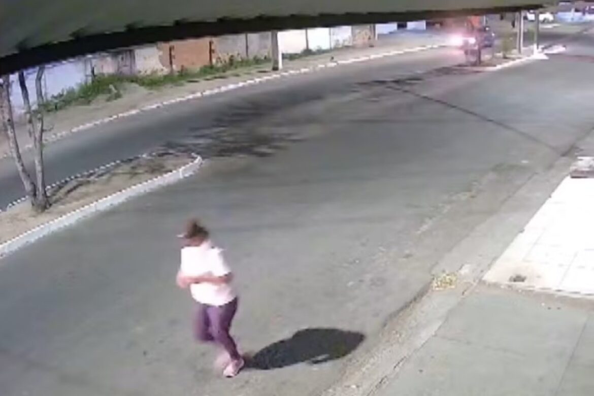 mulher-tem-perna-amputada-apos-ser-atropelada-por-motociclista-na-bahia
