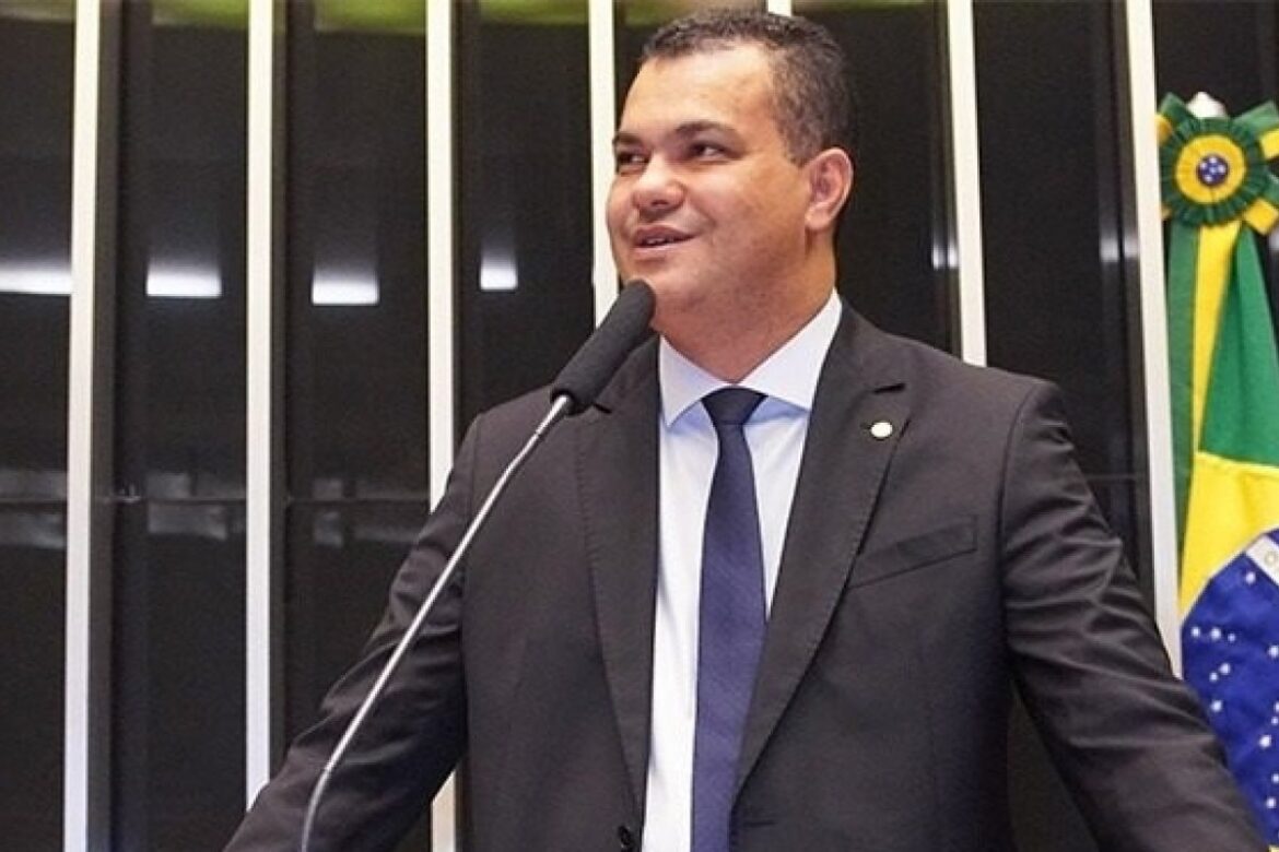 overclean:-prefeitura-de-correntina-e-investigada-por-contrato-milionario-com-posto-de-combustivel-de-deputado-alvo-de-operacao