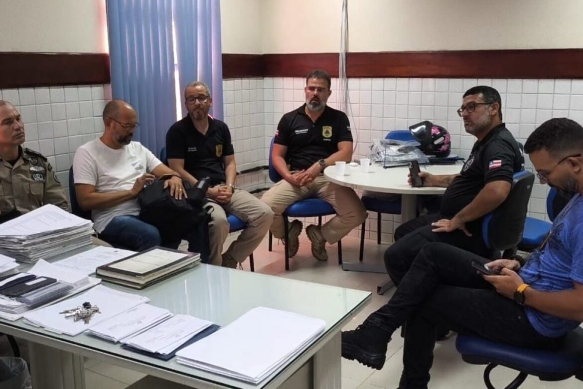policia-civil-da-bahia-faz-reuniao-para-definir-acoes-em-investigacao-de-sete-homicidios-em-ipiau