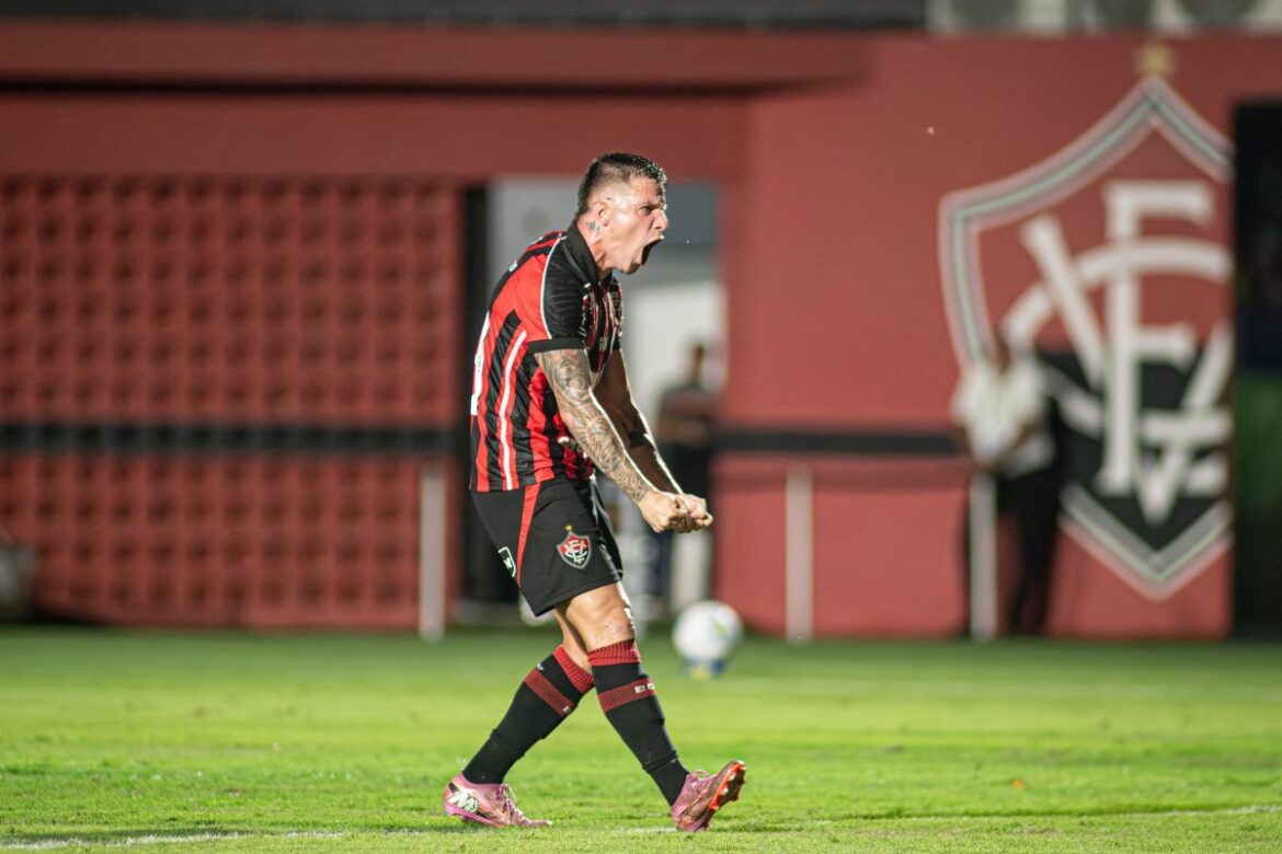 vitoria-bate-o-remo-e-volta-a-vencer-na-abertura-do-brasileirao