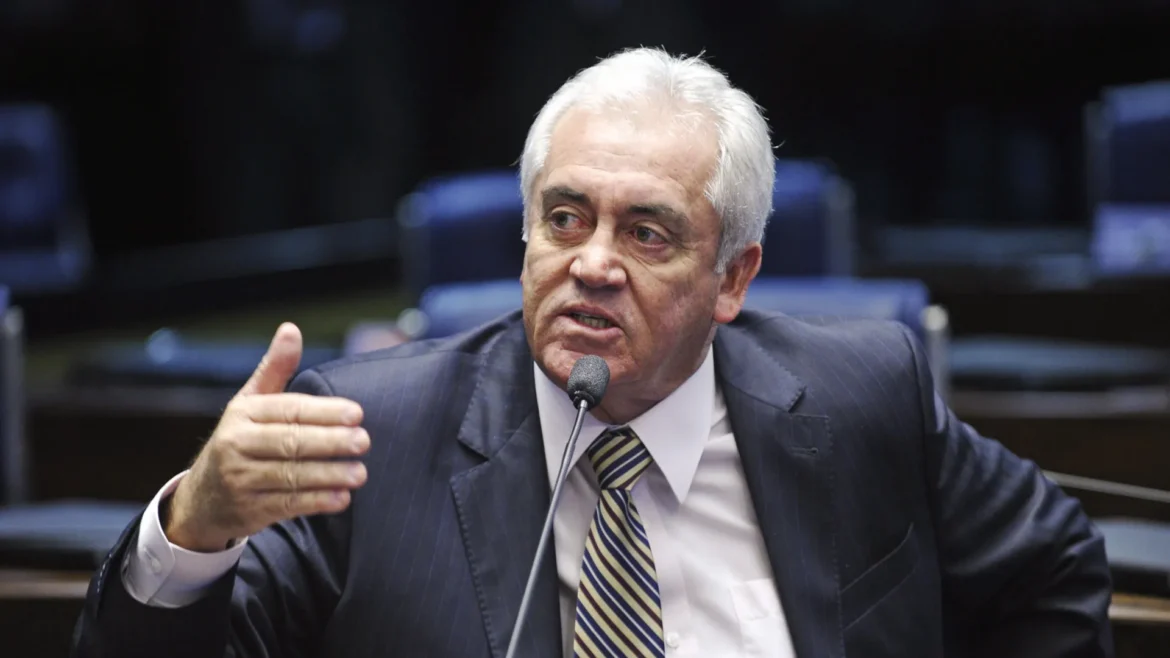 senador-otto-alencar-coloca-marca-passo-apos-se-sentir-mal-na-bahia