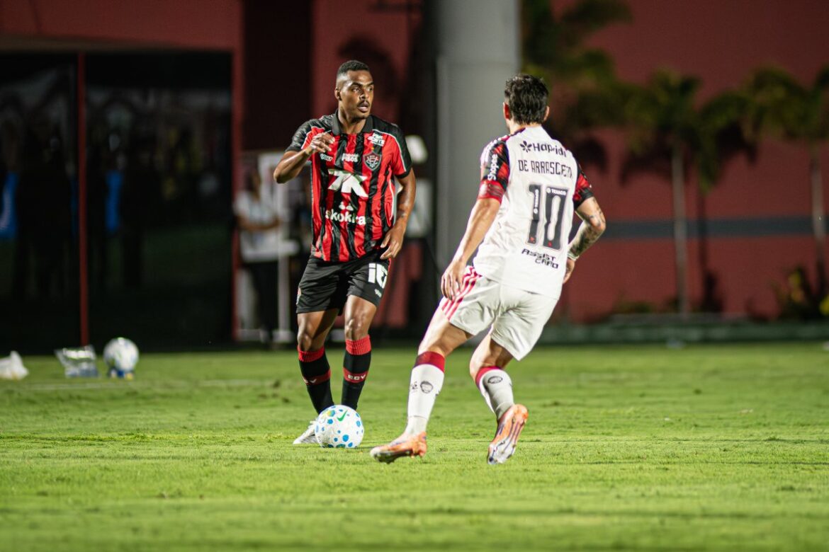 vitoria-desperdica-penalti-e-perde-para-o-flamengo-no-barradao