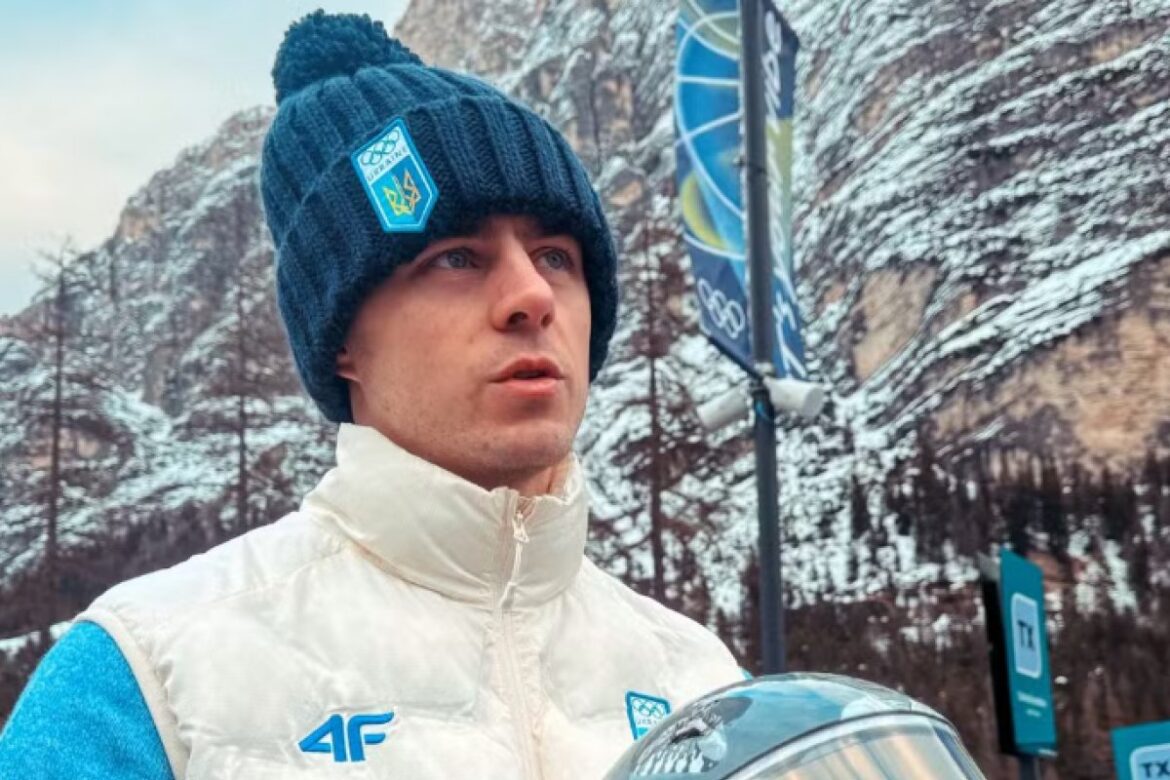 atleta-ucraniano-e-desclassificado-de-jogos-olimpicos-apos-se-recusar-a-nao-usar-capacete-em-homenagem-as-vitimas-da-guerra