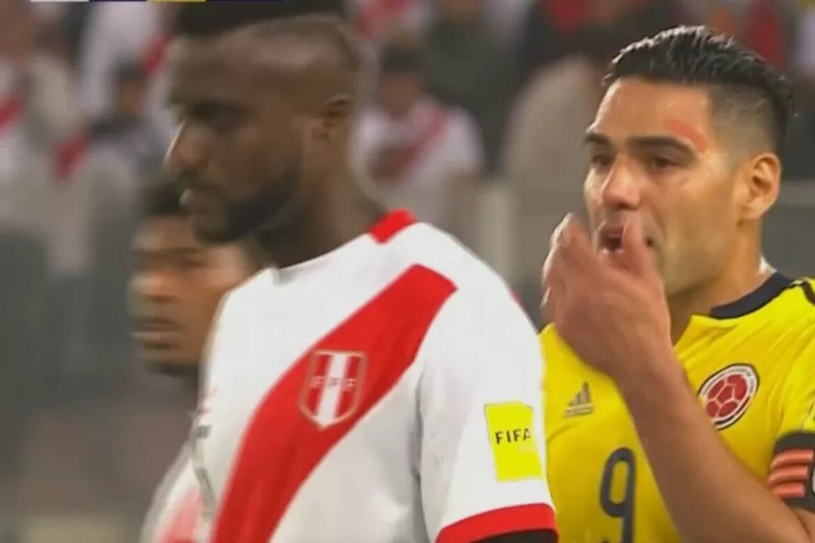 fifa-aprova-expulsao-para-jogador-que-cobrir-a-boca-durante-situacao-de-confronto