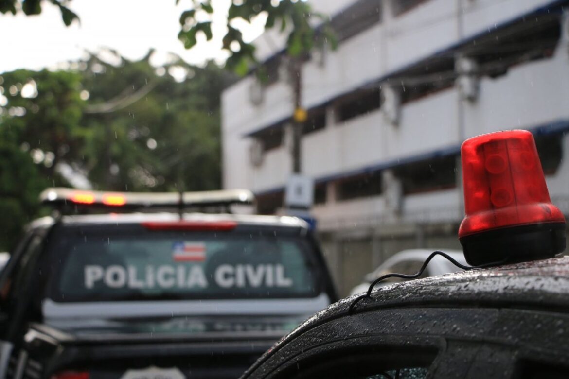investigado-por-homicidio-e-preso-apos-se-apresentar-a-policia
