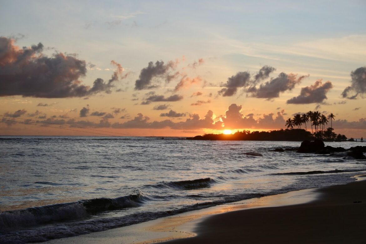 veja-praias-proprias-para-banho-em-salvador,-baia-de-todos-os-santos-e-nos-litorais-norte-e-sul-da-bahia
