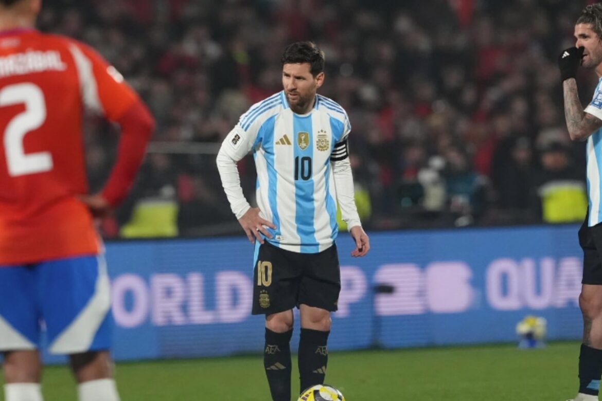 messi-sofre-problema-muscular-e-liga-alerta-na-argentina-a-duas-semanas-da-copa-do-mundo