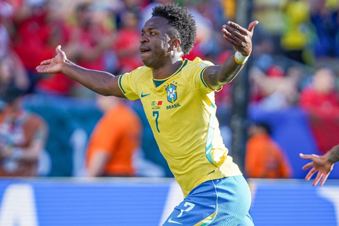 vinicius-junior-chega-aos-50-jogos-com-a-selecao,-salvando-o-brasil-no-empate-com-o-marrocos