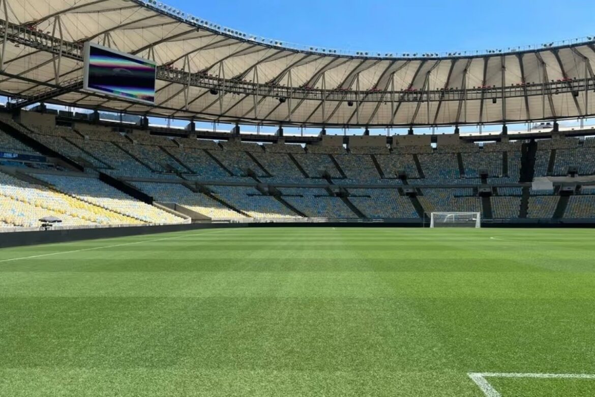 gramado-do-maracana-passa-por-reforma-antes-de-jogo-entre-flamengo-em-botafogo