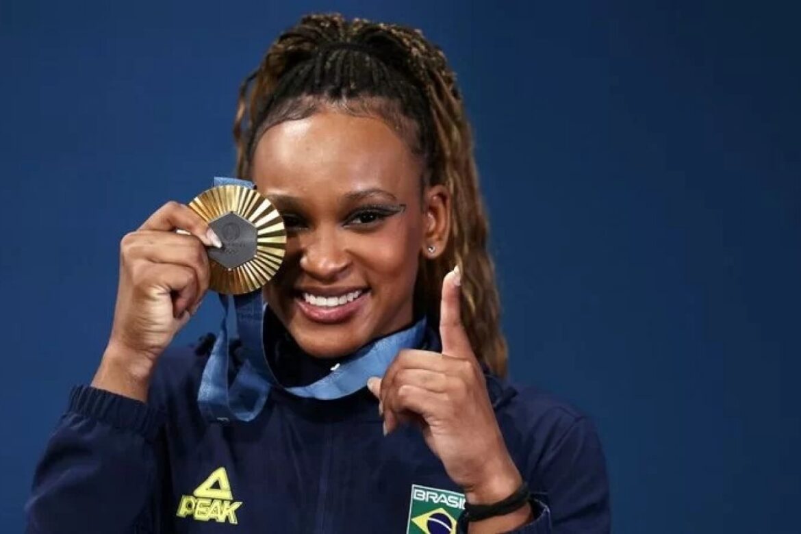 rebeca-andrade-volta-a-competir-no-mundial-de-ginastica-apos-tres-anos