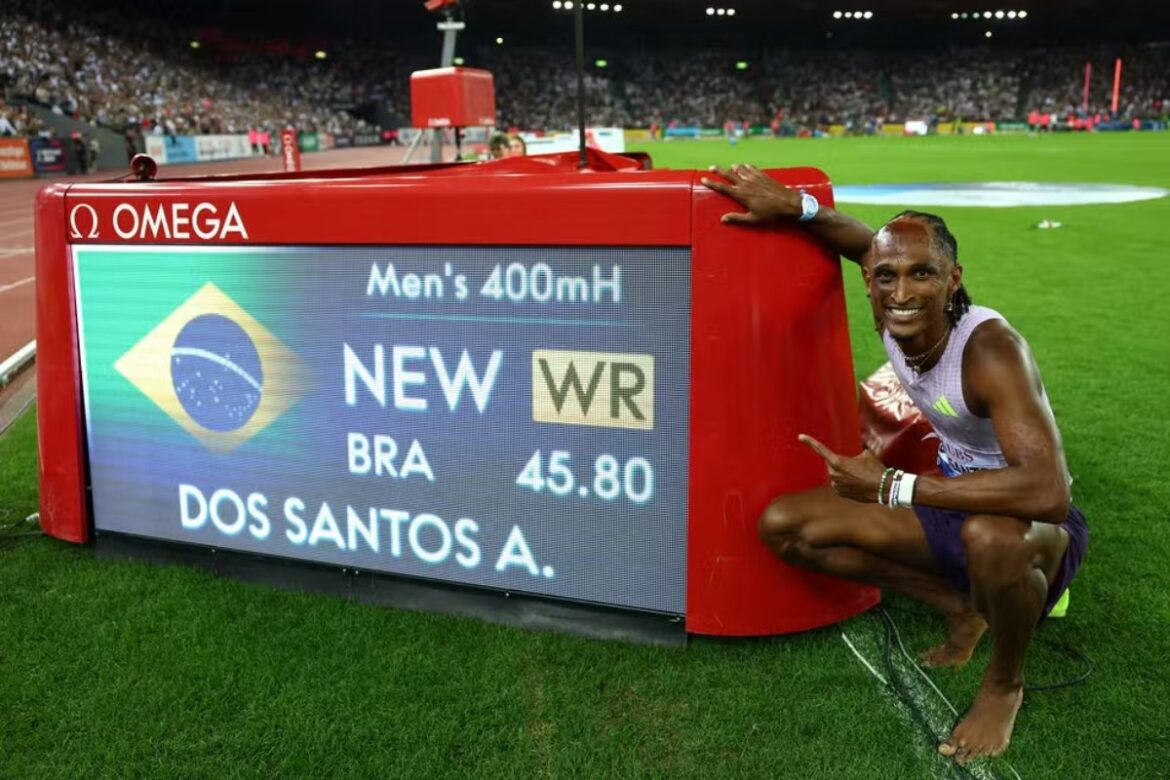 recorde-mundial-de-alison-dos-santos-concorre-ao-momento-do-ano-da-world-athletics