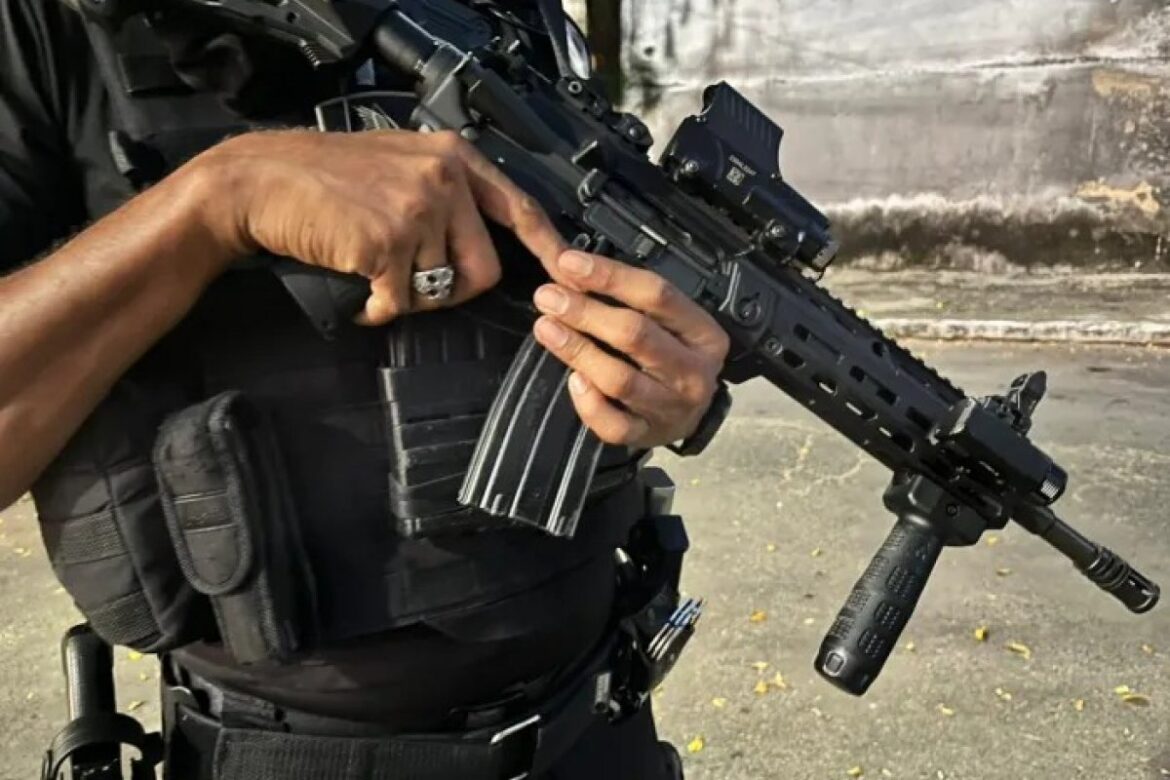 policia-civil-prende-professor-em-flagrante-por-estuprar-aluno-de-13-anos-em-teixeira-de-freitas